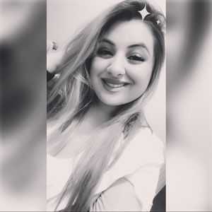 Meet your Posher, Serina